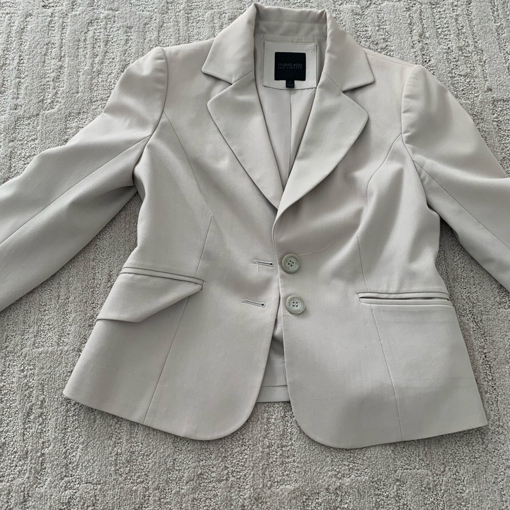 Suit coat